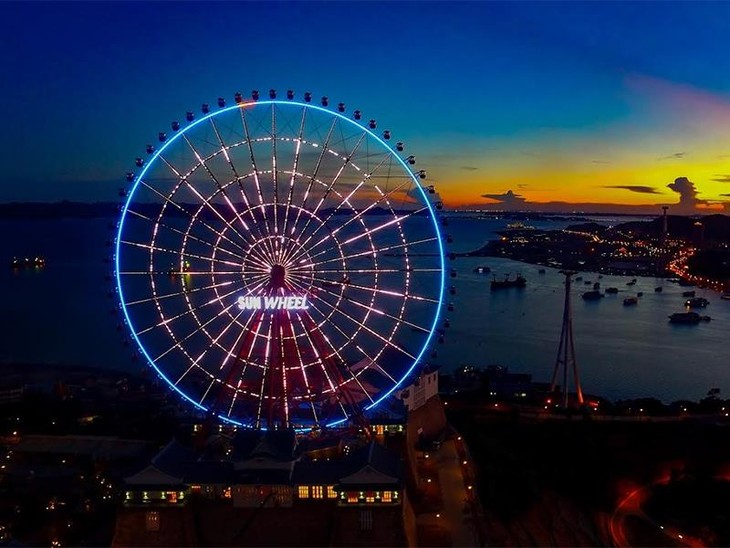 Queen cable car system and Sun ferris wheel inaugurated  - ảnh 1